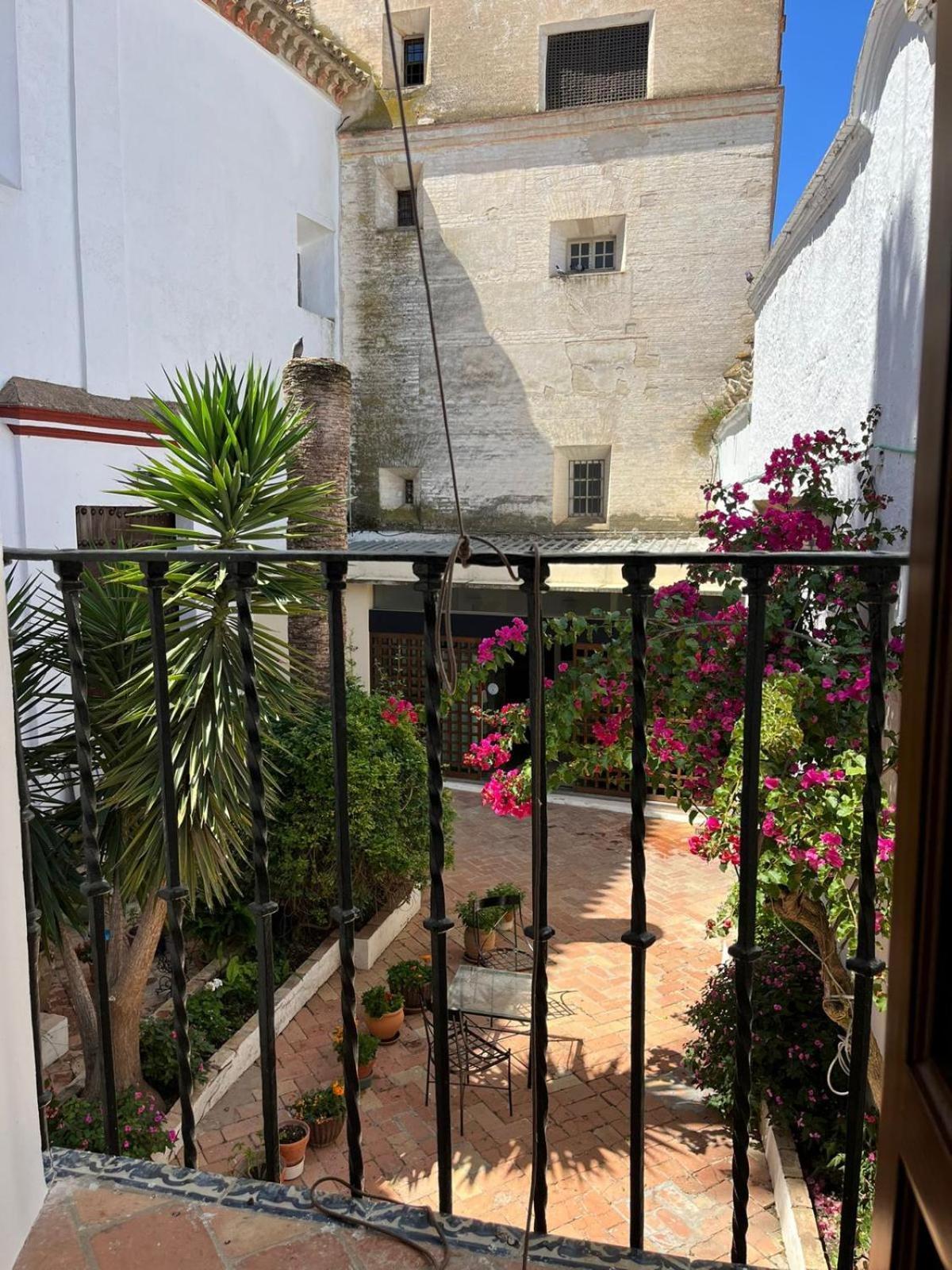 Clarisas Suites Carmona  Extérieur photo